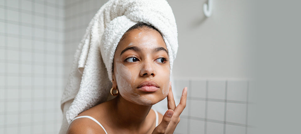 AHA vs BHA: How To Choose the Right Exfoliant